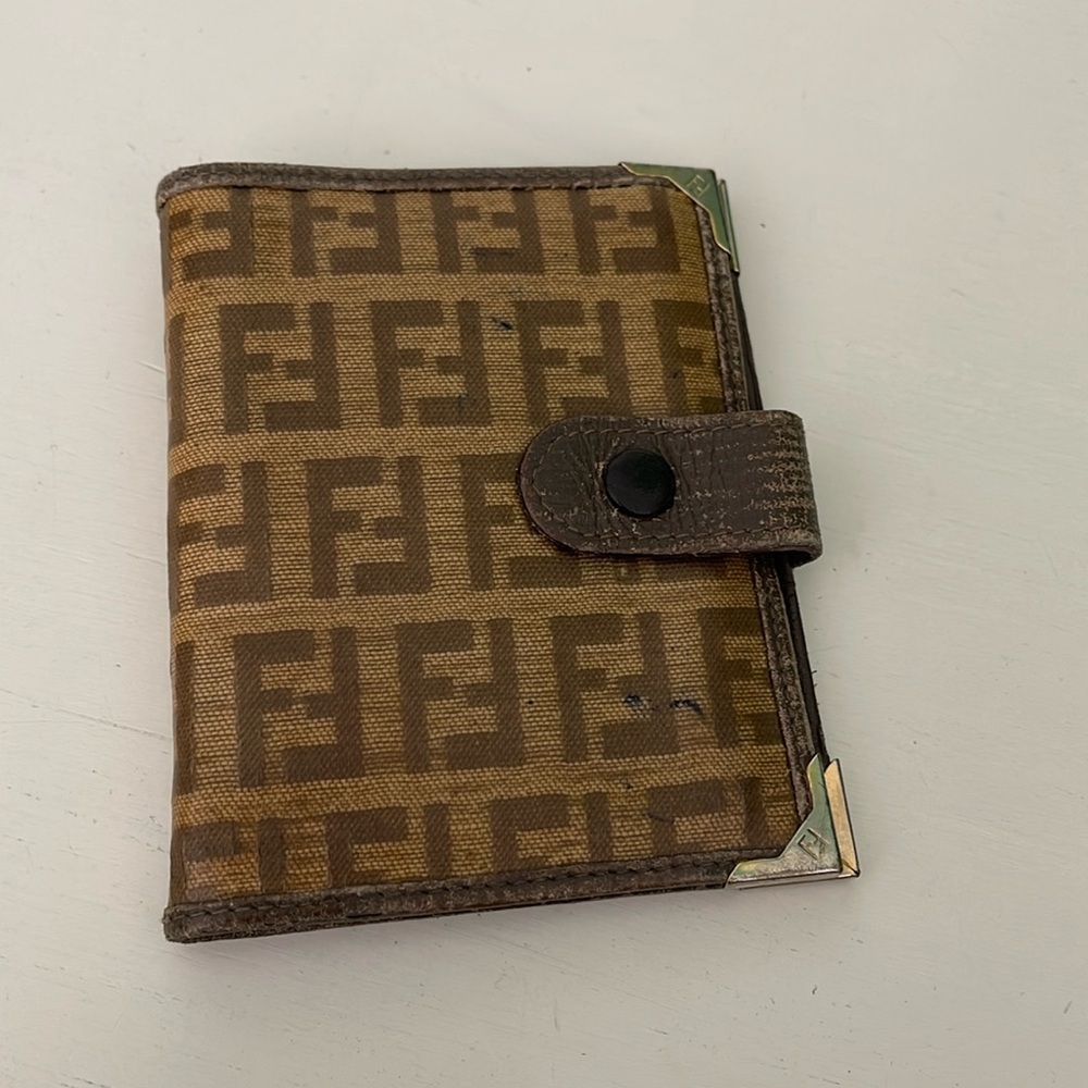 Vintage fendi credit card holder